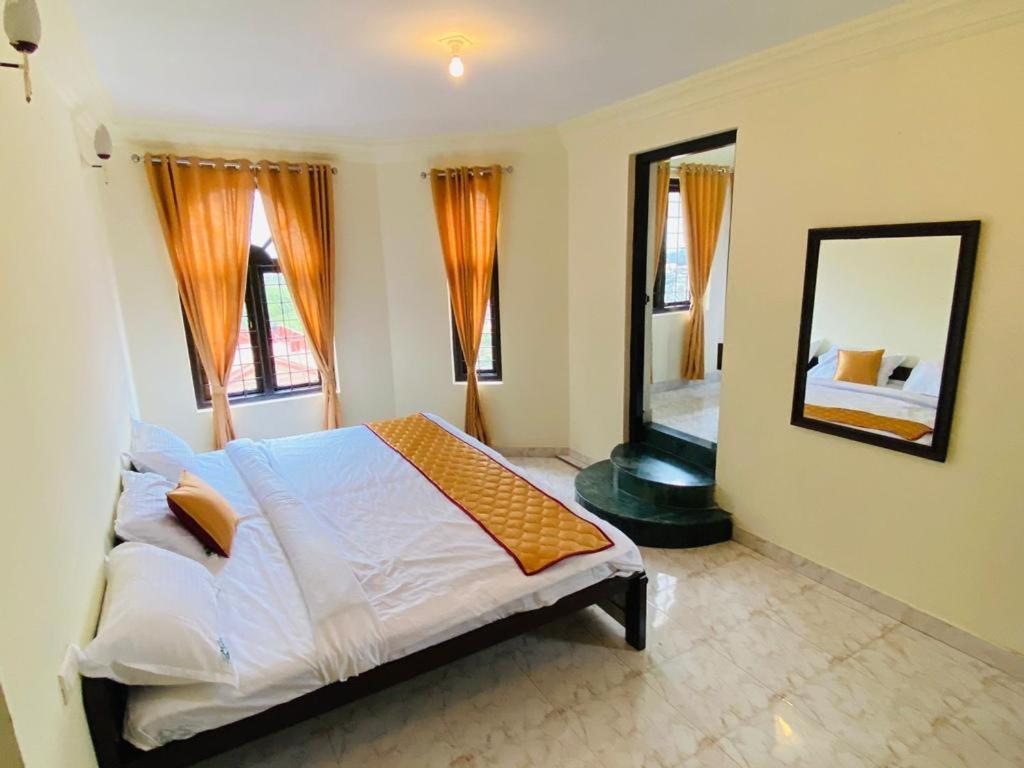 Bob Lesiure Hotel Ooty Exterior foto